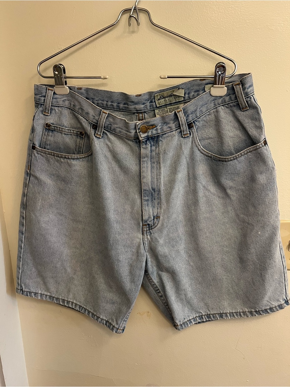 Vintage Eddie Bauer Light Blue Denim Men’s Shorts Jorts Size 38